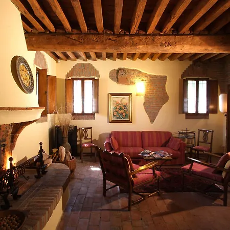 Farm stay Le Pradine Mirabello